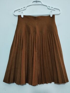 Mia Mod Year Round Pleated Skirt Women's S Classic Neutral Minimalist Academia